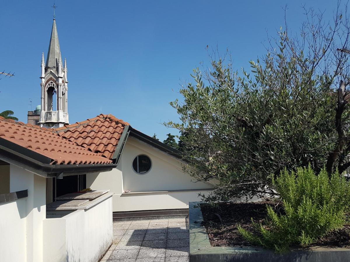 Hotel La Beola E Il Noce à Monza Extérieur photo